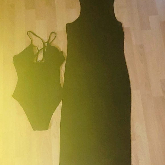 Swimsuit - Picture 2 of 2